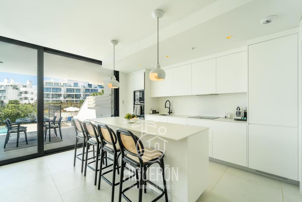 Apartment Higueronrentals Casa Leia